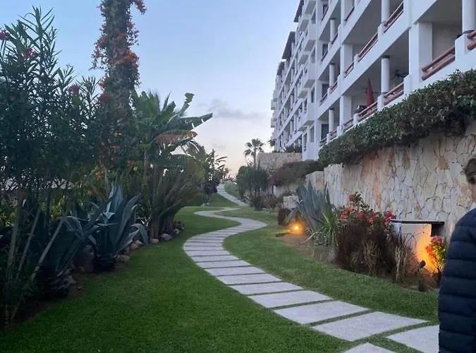 Aparthotel Luxury Condo At Alegranza Residences