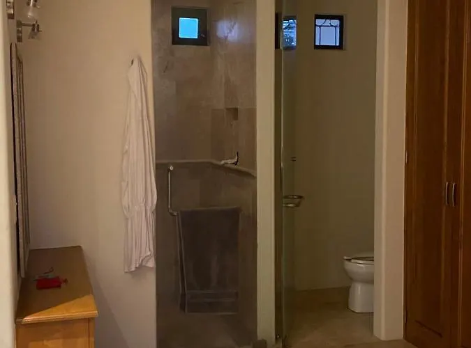 Aparthotel Luxury Condo At Alegranza Residences
